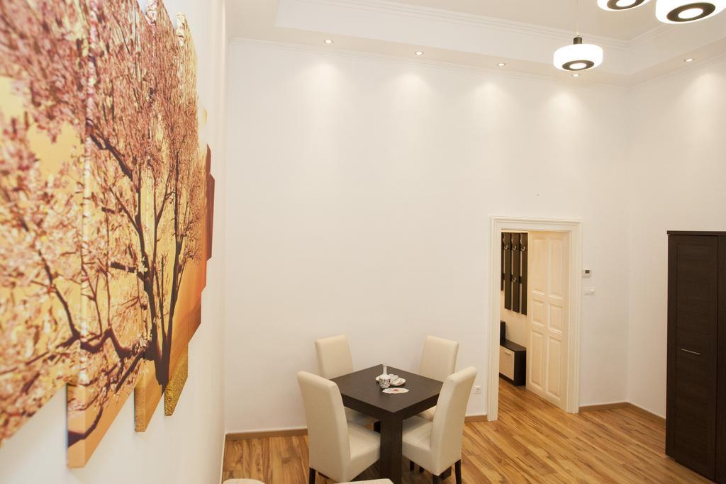 בודפשט Charlotte Apartment Close To Opera מראה חיצוני תמונה
